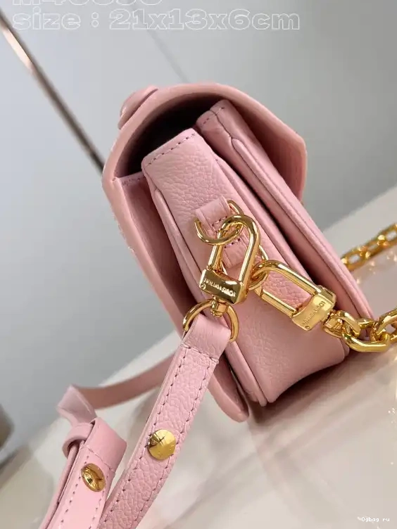 VUITTON EAST METIS WEST LOUIS POCHETTE 0703